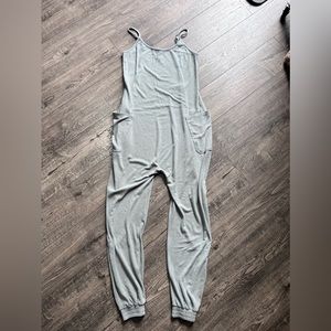 Forever 21 jumpsuit S